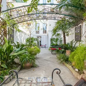 Le Boutique 3*, Marseille France